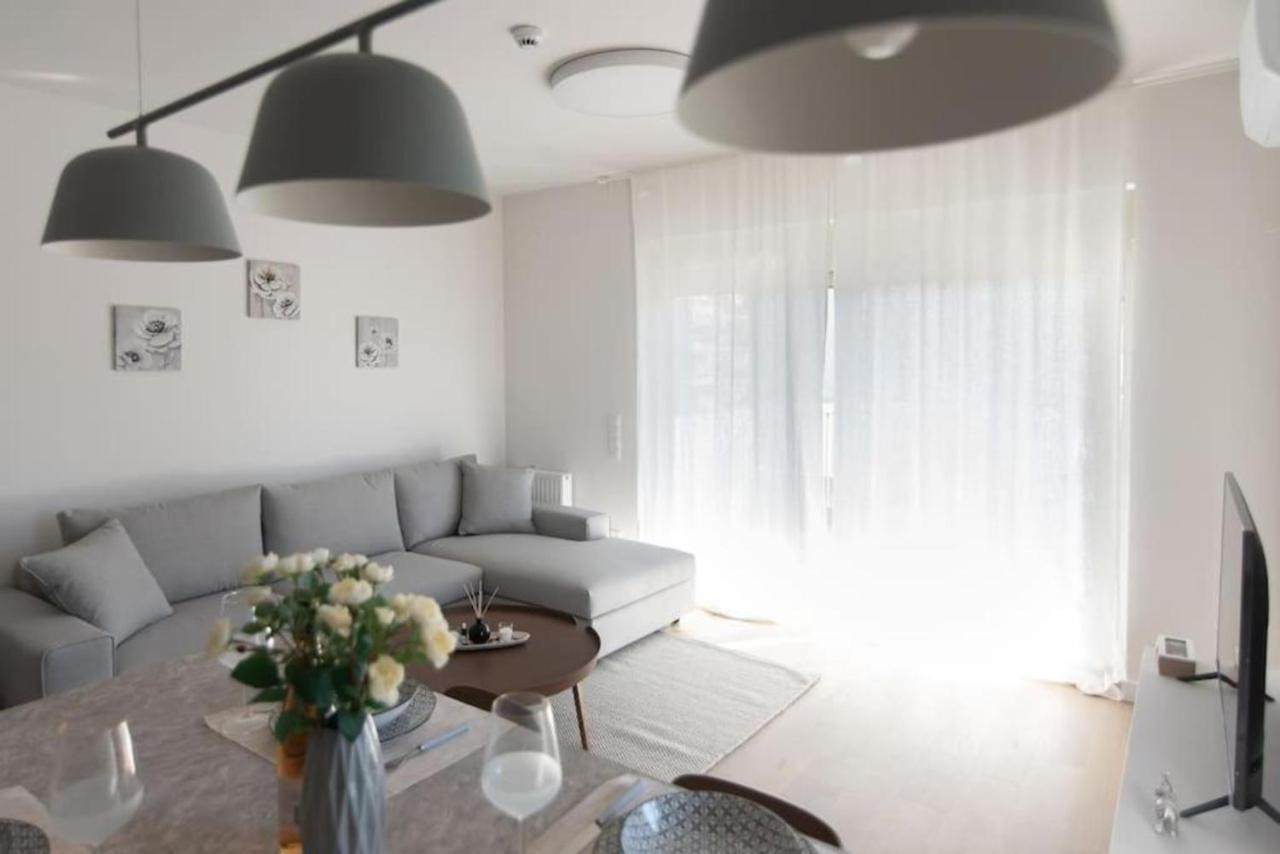 Bright Apartment In The New Building Athens Exterior photo
